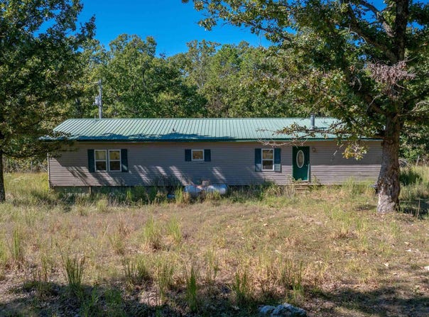 1713 Wolf Road, Dolph, AR 72528
