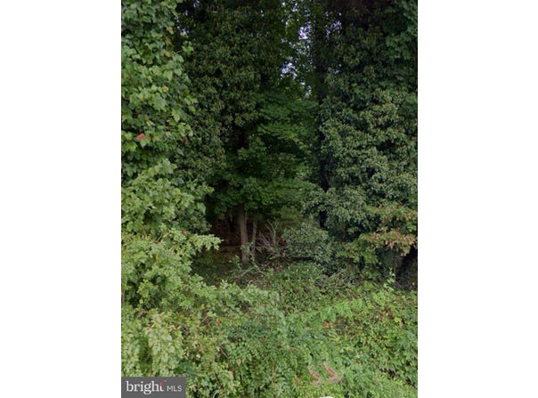 ROLLINS AVENUE, CAPITOL HEIGHTS, MD 20743