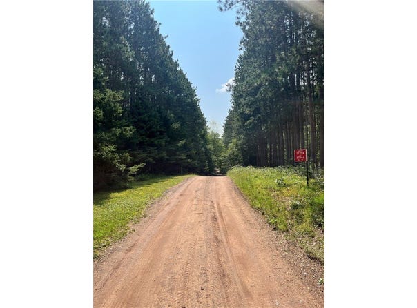 Hill Road, Spooner, WI 54801