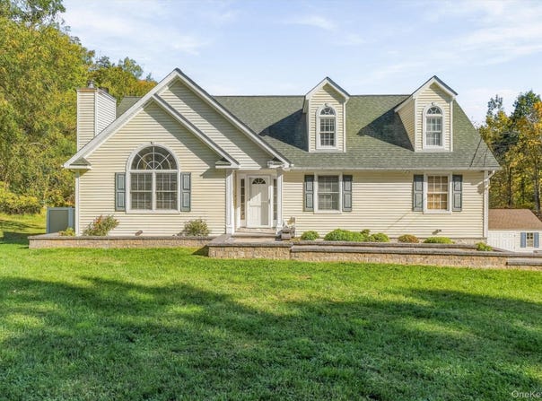 46 Leslie Road, Newburgh, NY 12550