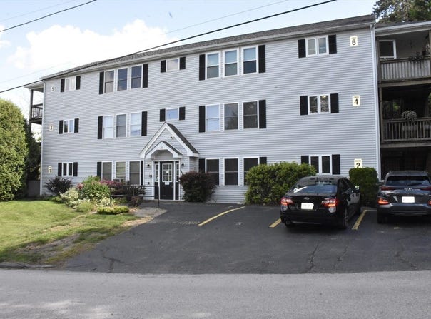 25 George Street, Dudley, MA 01571