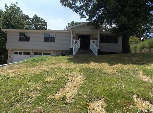 2015 Snider Road, Poplar Bluff, MO 63901