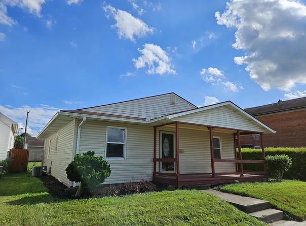 207 E Pearl Street, Wapakoneta, OH 45895
