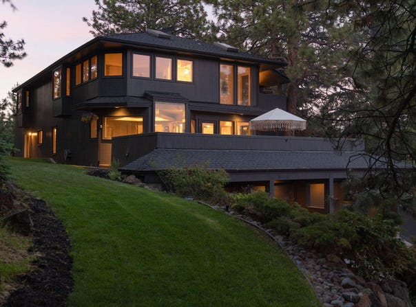1700 NW Iowa Avenue, Bend, OR 97703