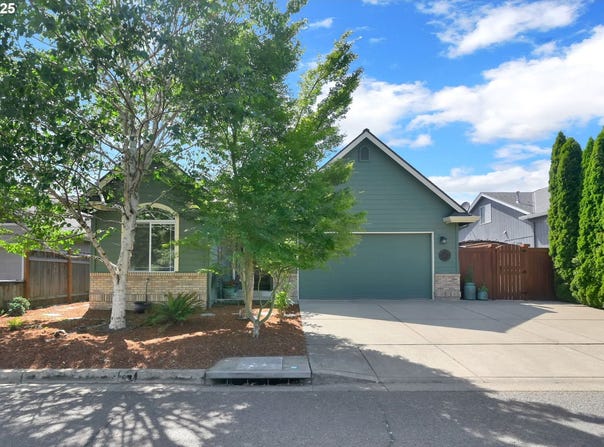 1452 ESCALANTE ST, Eugene, OR 97404