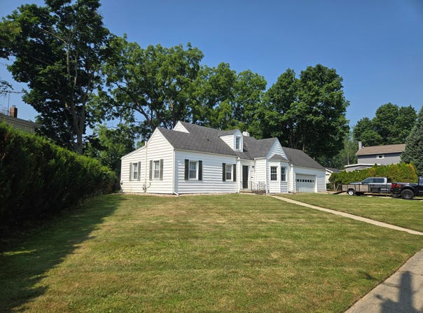 1115 W Maumee Street, Adrian, MI 49221