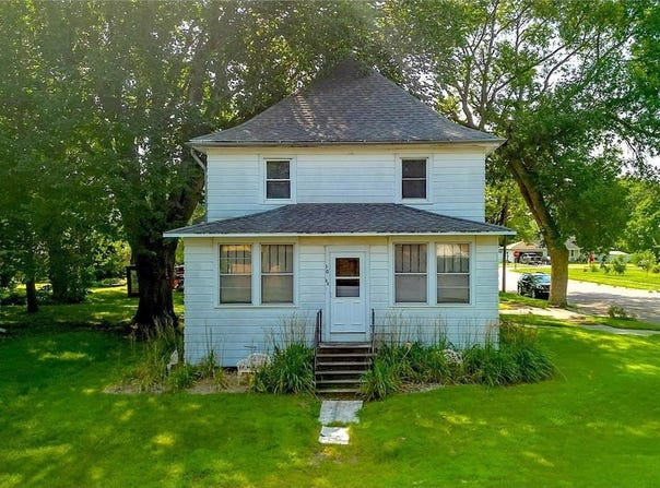 101 Park Street S, Minnesota Lake, MN 56068