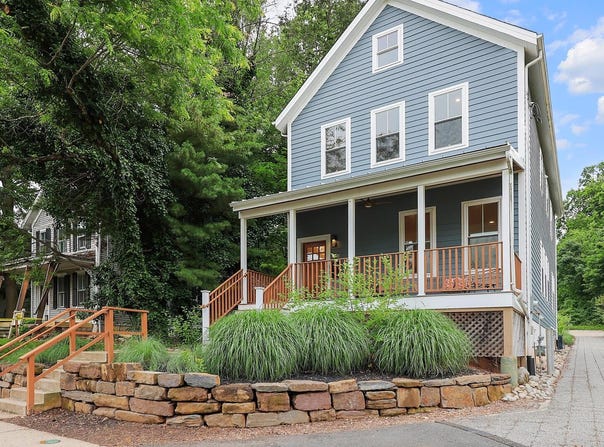 18 HART AVENUE, HOPEWELL, NJ 08525