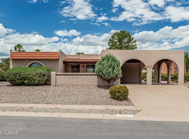 1622 S San Ray, Green Valley, AZ 85614