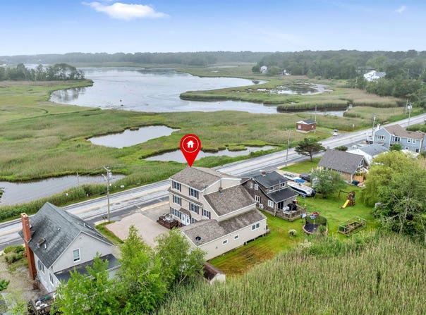 518 High Street, Hampton, NH 03842