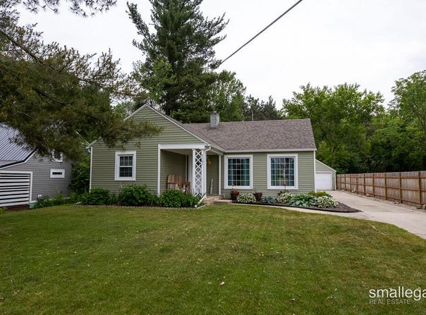 5161 Grand River Drive NE, Grand Rapids, MI 49525