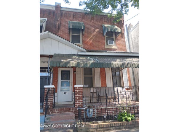 1911 W 4th Street, Chester, PA 19013