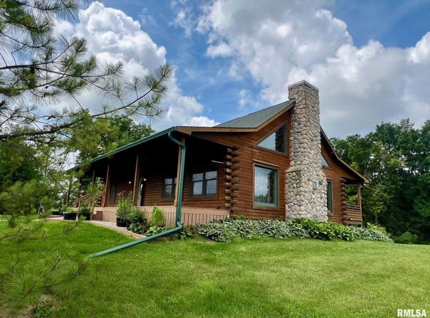 13570 CHAMBERS Road, Petersburg, IL 62675