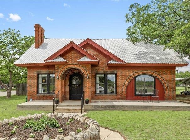803 Norwood Street, Brownwood, TX 76801