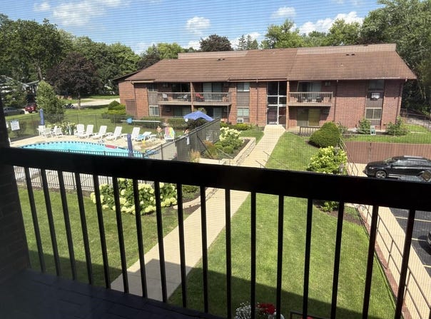 1270 Wisconsin Street, Lake Geneva, WI 53147