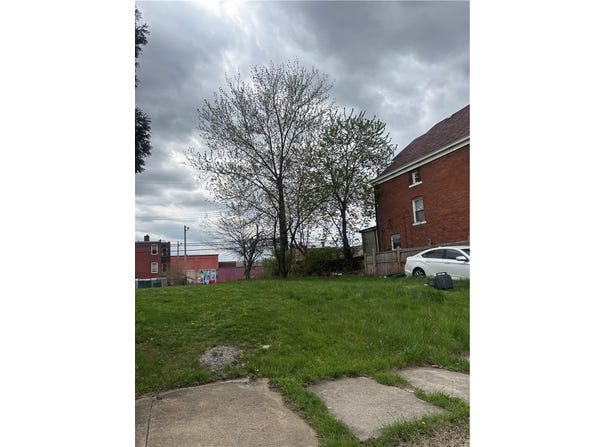 7332 Idlewild St, Pittsburgh, PA 15208