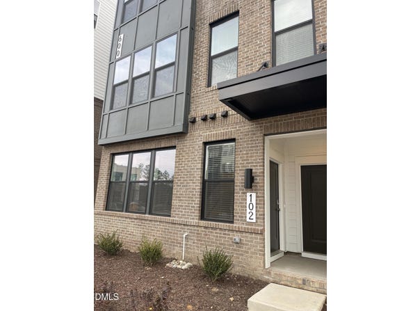 600 Hedrick Ridge Road, Cary, NC 27519