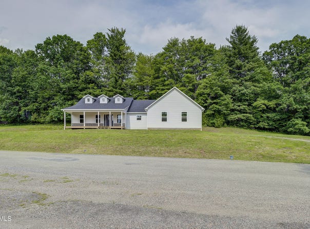 1105 Laurel Way, Mountain City, TN 37683