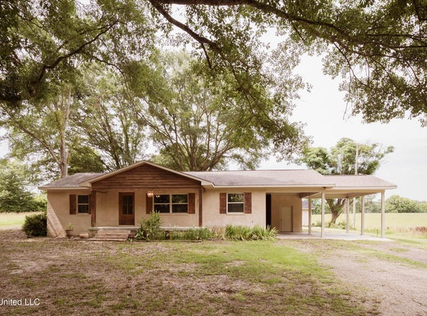 518 Walters Road, Pelahatchie, MS 39145