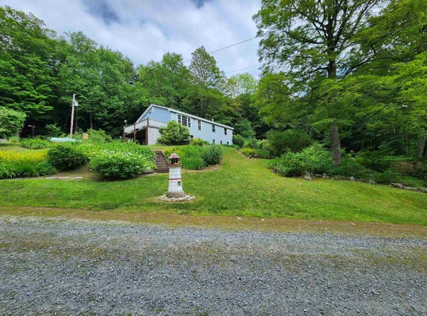301 2nd NH Turnpike, Unity, NH 03743