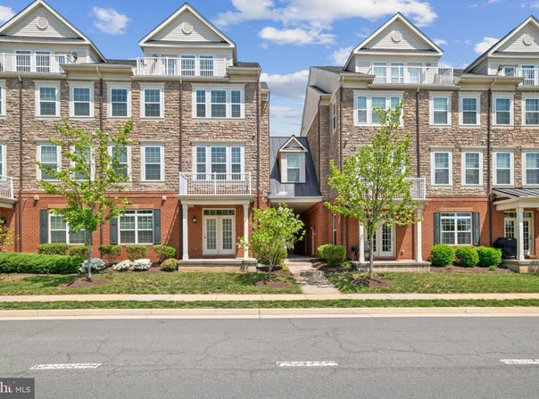 42621 CAPITOL VIEW TERRACE, BROADLANDS, VA 20148