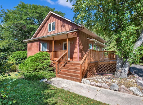 29510 Washington Ave, Burlington, WI 53105