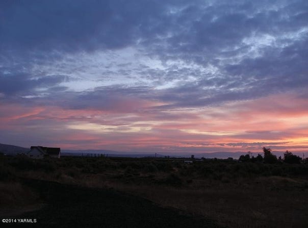 Nka E Pheasant Hill Rd, Yakima, WA 98908