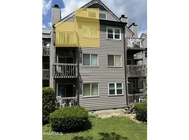 203 E Valley Point Lane, Claysburg, PA 16625