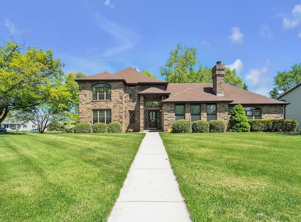 290 Pheasant Run, Union Grove, WI 53182
