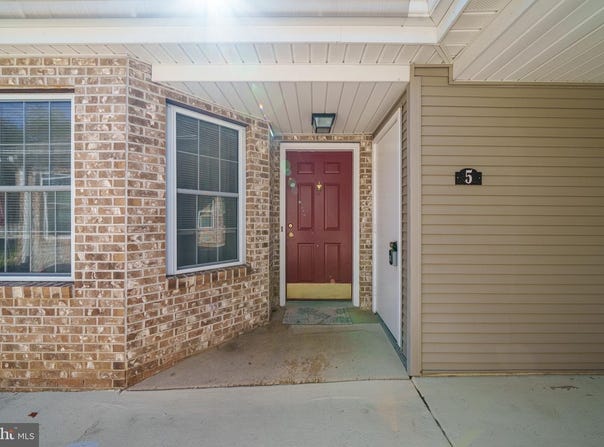 5 KENSINGTON CT, WILMINGTON, DE 19804