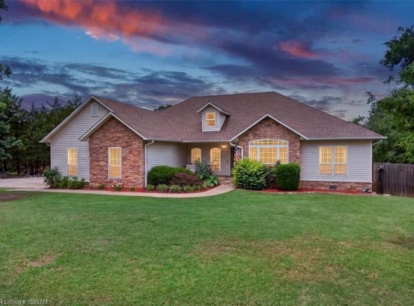 34800 Wolf TR, Wister, OK 74966