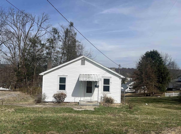 208 Marshall Avenue, Morgantown, WV 26501