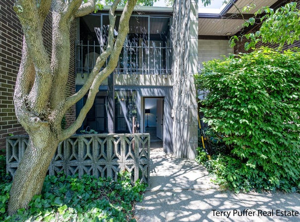 805 S Despelder Street, Grand Haven, MI 49417