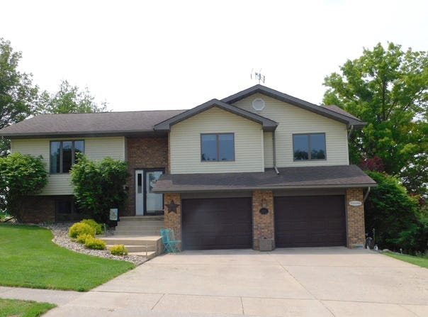 2201 Bel Aire Drive, Denison, IA 51442
