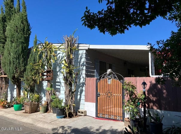 21001 Plummer Street, Chatsworth, CA 91311