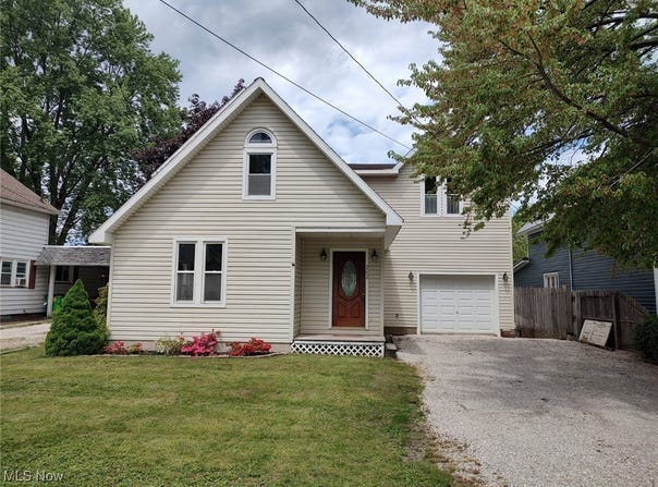 262 High Street, Conneaut, OH 44030