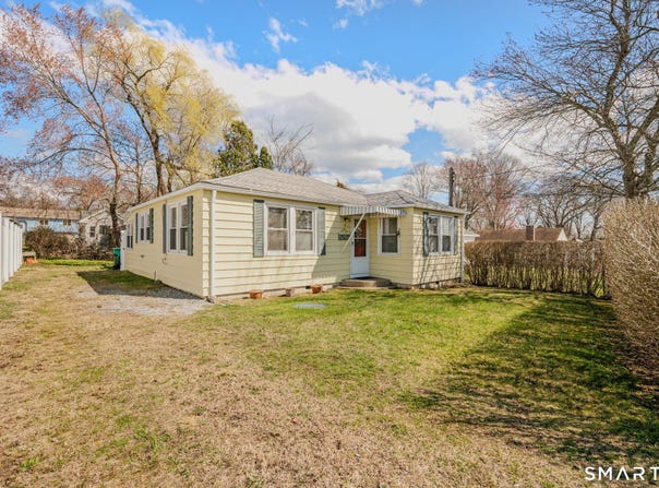 8 Biscayne Boulevard, Old Lyme, CT 06371