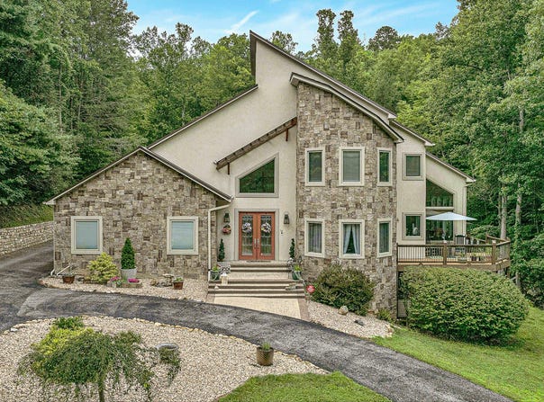 2517 Brandy Run DR, Salem, VA 24153