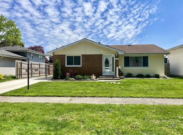 1501 Mississippi Street, Hobart, IN 46342