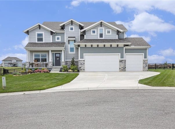 16352 S Elmridge Street, Olathe, KS 66062