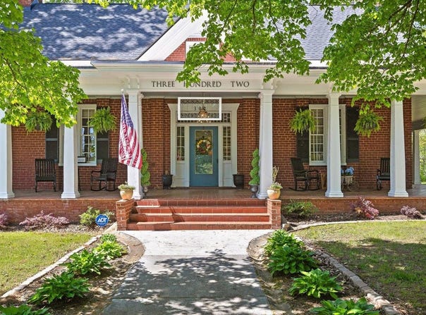 302 S Main Street, LaFayette, GA 30728