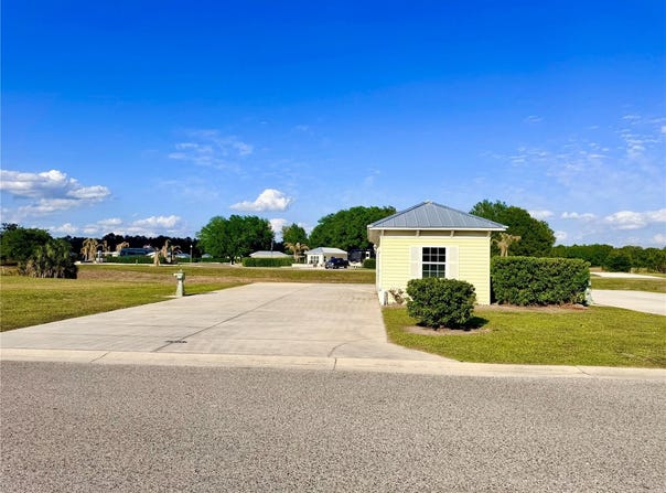 9381 SE 47TH WAY, WEBSTER, FL 33597