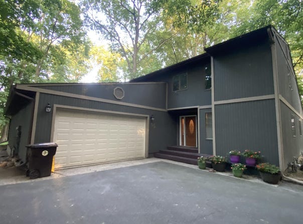 3004 Silhavy Road, Valparaiso, IN 46383