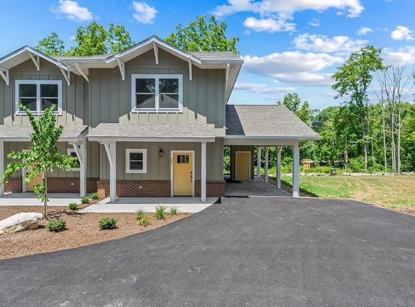 265 N Church St, Marion, VA 24354