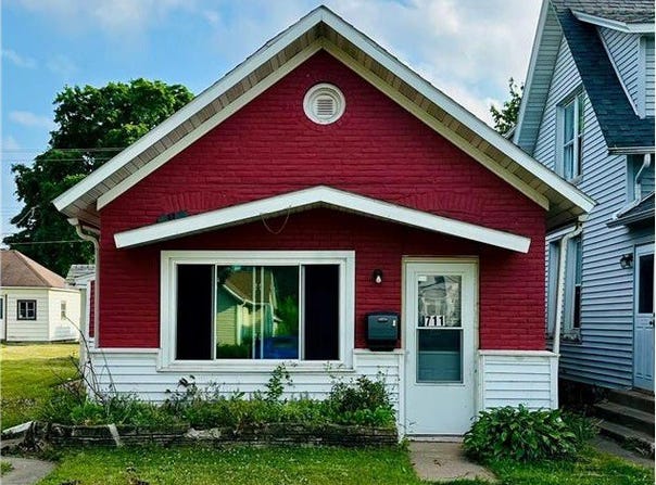711 E 5th Street, Winona, MN 55987