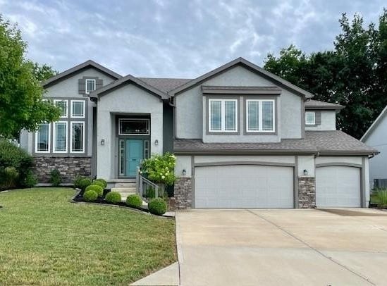 920 SE Forest Ridge Court, Blue Springs, MO 64014