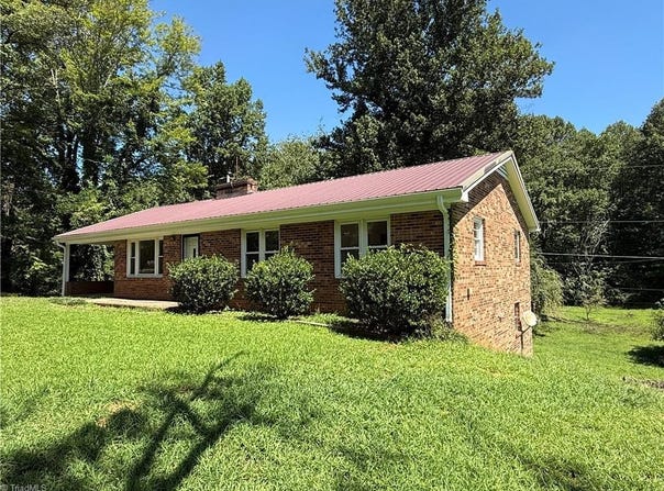 83 Shady Valley, Cana, VA 24317