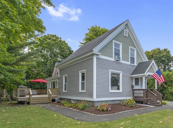 98 Rankin Street, Rockland, ME 04841
