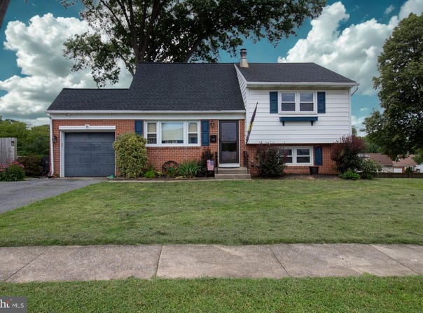 110 MONTIETH AVENUE, READING, PA 19609