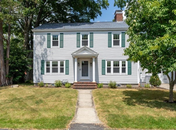 12 Ayer Street, Nashua, NH 03064
